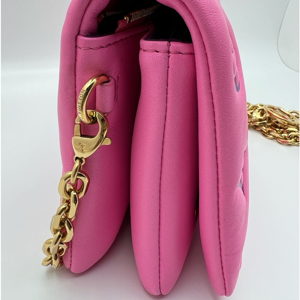 Louis Vuitton Lambskin Embossed Monogram Vuittamins Pochette Coussin Rose Violet - Picture 10 of 15